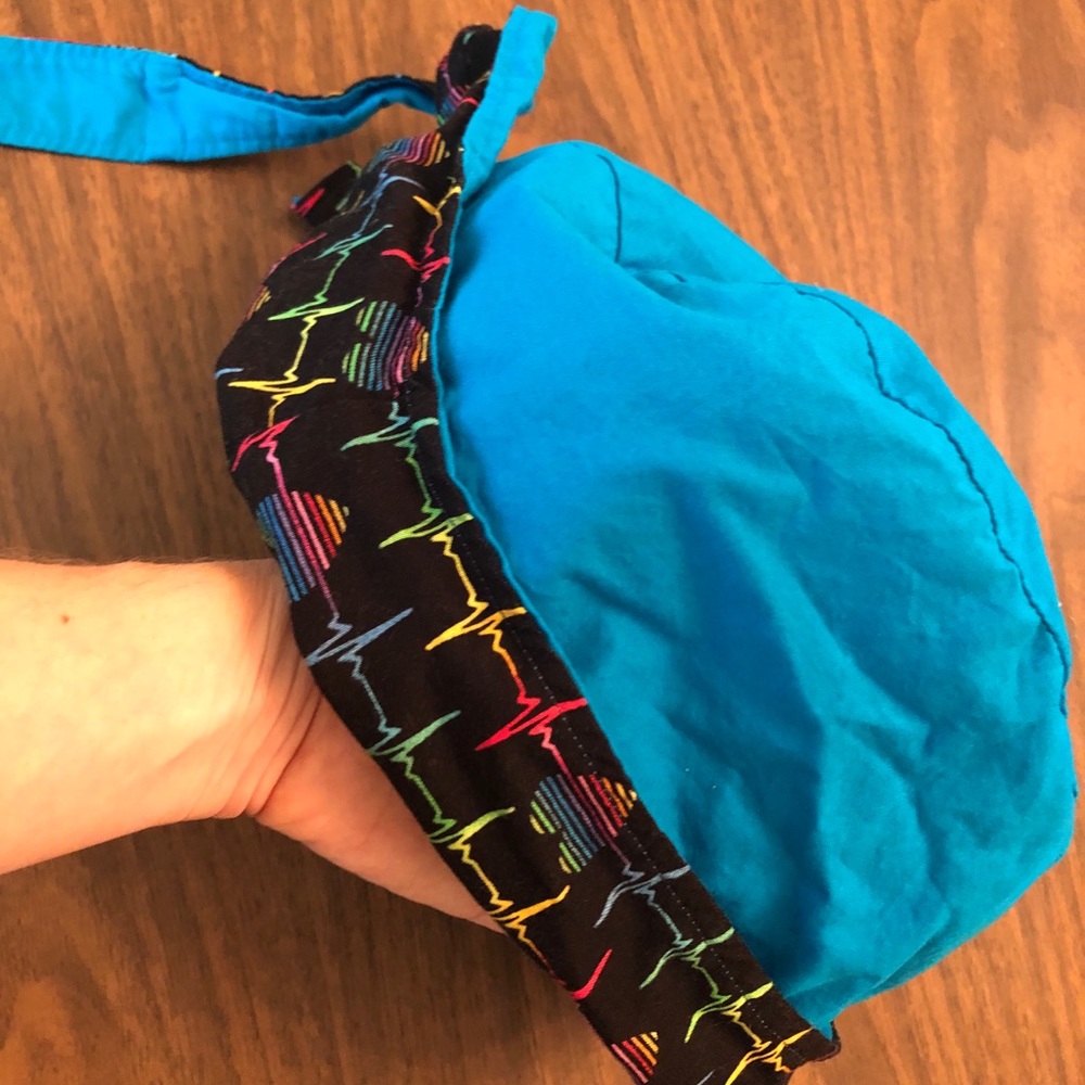 Reversible Pixie Scrub Cap, Rainbow Ecg, Hearts - image 3